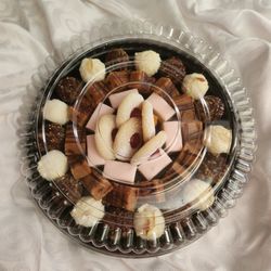 Mkn Sweets