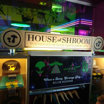 Mellow Mushroom St Peters - Pizza Near Me - Cottleville, Missouri