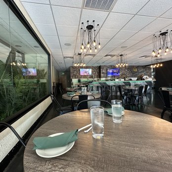 Lao Der - Seating - Laotian Near Me - Stockton, California Lao Der - Seating - Laotian Near Me - Stockton, California
