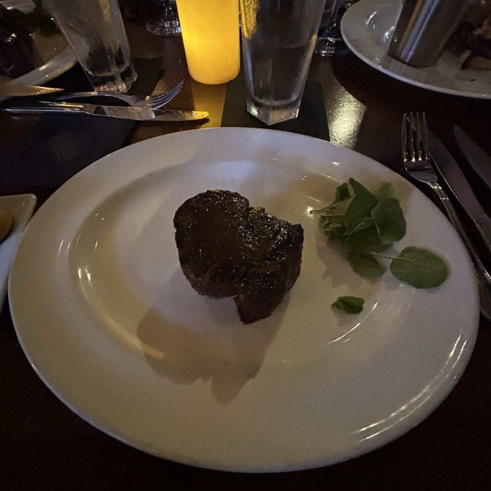 The Capital Grille - Filet Mignon 10oz - Steakhouses Near Me - Clayton, Missouri