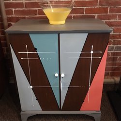 District Design II Fresh Pix - Liquor cabinet