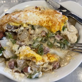 Public House - Pastrami Hash - Cocktail Bars Near Me - Ferndale, Michigan