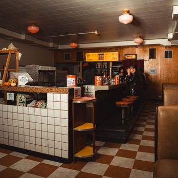 Precious Pizza - Interior - Pizza Near Me - Salem, Oregon Precious Pizza - Interior - Pizza Near Me - Salem, Oregon