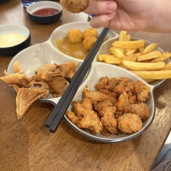 Joys' Cafe - Had some kind of Kids meal for my little one she loved it! - Hong Kong Style Cafe Near Me - New York, New York
