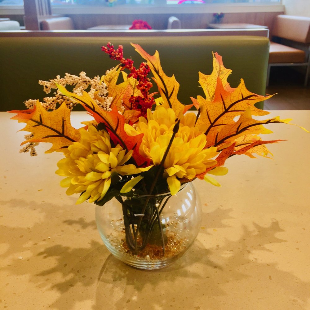 McDonalds - Centerpieces on each table - Fast Food Near Me - Northbrook, Illinois McDonalds - Centerpieces on each table - Fast Food Near Me - Northbrook, Illinois