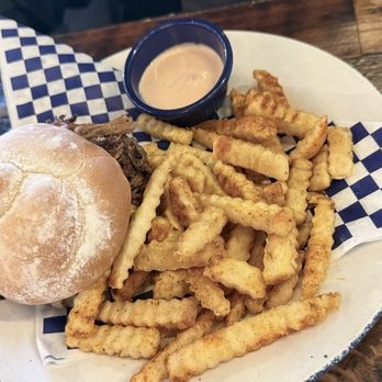 Mama Bird - BRISKET BURGERS, PULLED PORK & GRILLED CHEESES - Southern Near Me - Las Vegas, Nevada