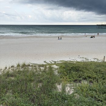 Daddy Mac's Beach Grille - A picture of the views, and the incoming storm for your viewing pleasure. The food was not worth the iCloud space on my phone. - Seafood Near Me - Surf City, North Carolina