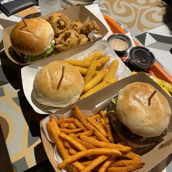Isla Cueva - Kids burger - Cayo Enrique burgers with onions rings and sweet potato fries - Burgers Near Me - Lajas, Puerto Rico