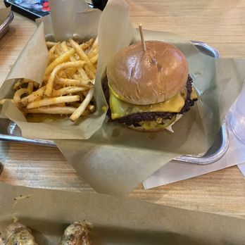 Buffalo Wild Wings - All-American Cheeseburger - American Near Me - Del City, Oklahoma Buffalo Wild Wings - All-American Cheeseburger - American Near Me - Del City, Oklahoma