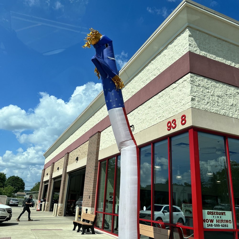 Front of Discount.... Welcome guy!