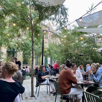 De Republiek - The cute outdoor patio - Cafes Near Me - Bruges, VWV
