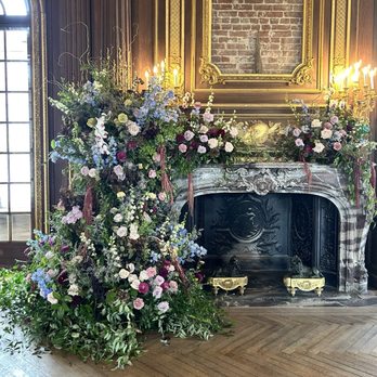 Lynnewood Hall - Fresh floral mantelpiece design by A Floral Design - Landmarks & Historical Buildings Near Me - Elkins Park, Pennsylvania Lynnewood Hall - Fresh floral mantelpiece design by A Floral Design - Landmarks & Historical Buildings Near Me - Elkins Park, Pennsylvania