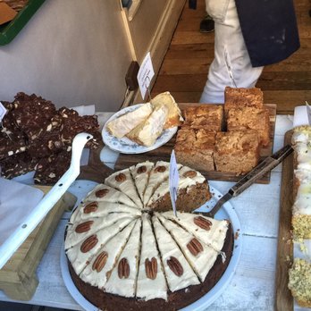 Bloomsbury Coffee House - Selection of home made sweet cakes - Coffee & Tea Near Me - London, XGL Bloomsbury Coffee House - Selection of home made sweet cakes - Coffee & Tea Near Me - London, XGL