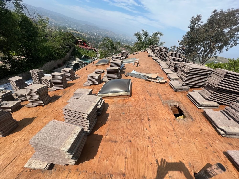 Slide of Meyers Roofing