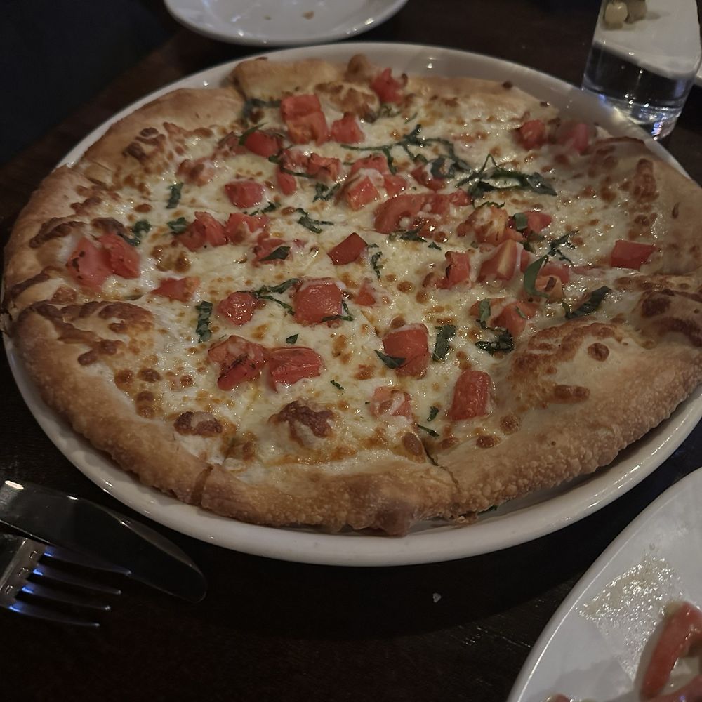 Chuck's Fish - Margarita Pizza - Seafood Near Me - Tuscaloosa, Alabama Chuck's Fish - Margarita Pizza - Seafood Near Me - Tuscaloosa, Alabama