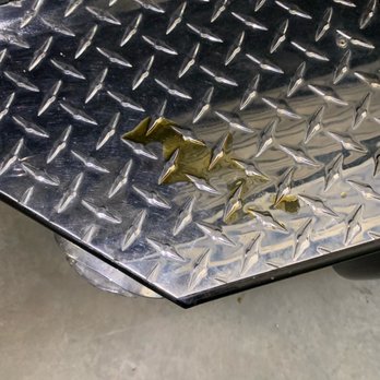 Larson Marine - Oil mess caused from their mistake. - Boat Repair Near Me - Rancho Cordova, California Larson Marine - Oil mess caused from their mistake. - Boat Repair Near Me - Rancho Cordova, California