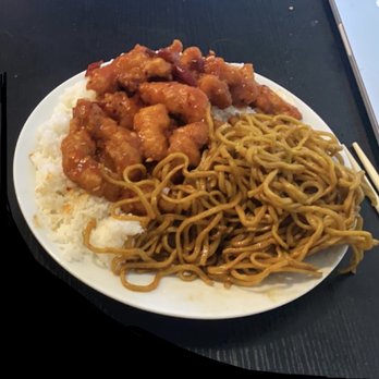 Kungfu Kitchen - General Tsos Chicken, Side Noodles, and Steamed Rice! - Chinese Near Me - Tempe, Arizona Kungfu Kitchen - General Tsos Chicken, Side Noodles, and Steamed Rice! - Chinese Near Me - Tempe, Arizona