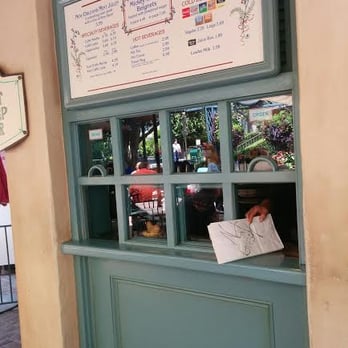 Mint Julep Bar - Annual Passholders discount does not apply. - Donuts Near Me - Anaheim, California