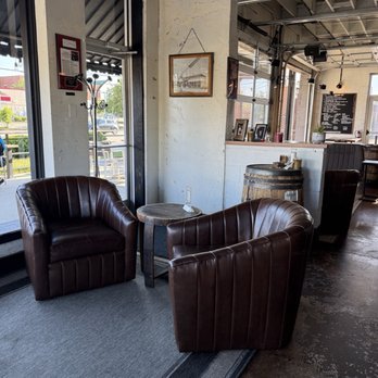 Dram And Draught - Seating nook - Bars Near Me - Winston-Salem, North Carolina Dram And Draught - Seating nook - Bars Near Me - Winston-Salem, North Carolina
