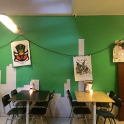 Het Concerthuis - Vera-posters aan de muur