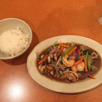Siam Square - Siam Ginger with white rice. - Thai Near Me - Indianapolis, Indiana Siam Square - Siam Ginger with white rice. - Thai Near Me - Indianapolis, Indiana