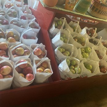 Moms Country Orchards - Fruits & Veggies Near Me - Yucaipa, California