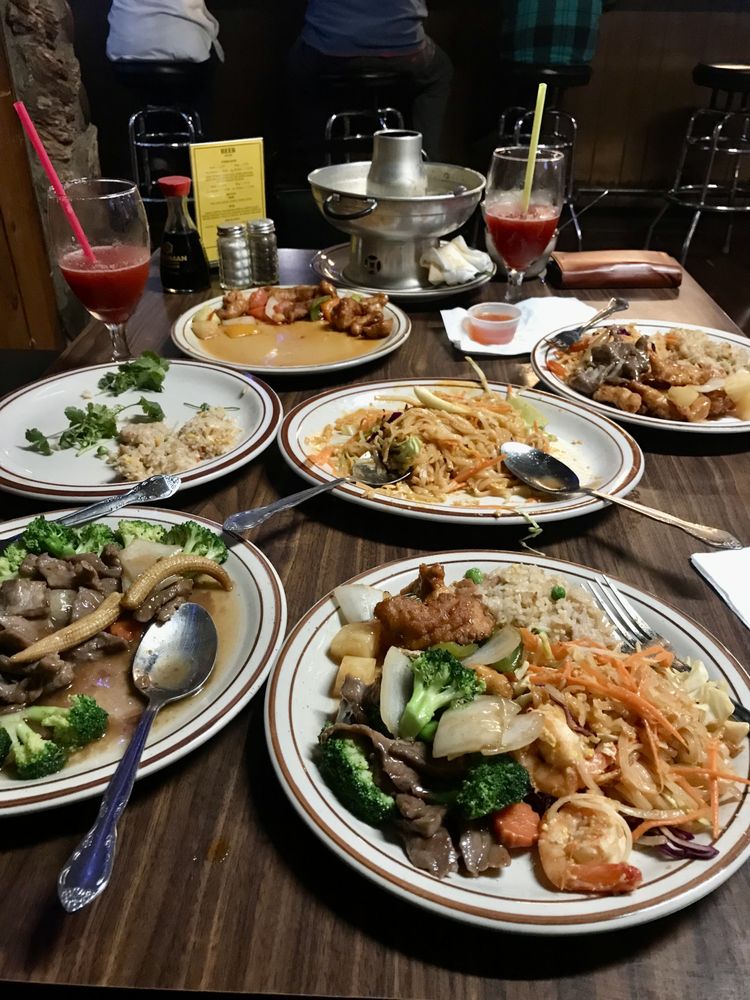 Sea West Restaurant Logo