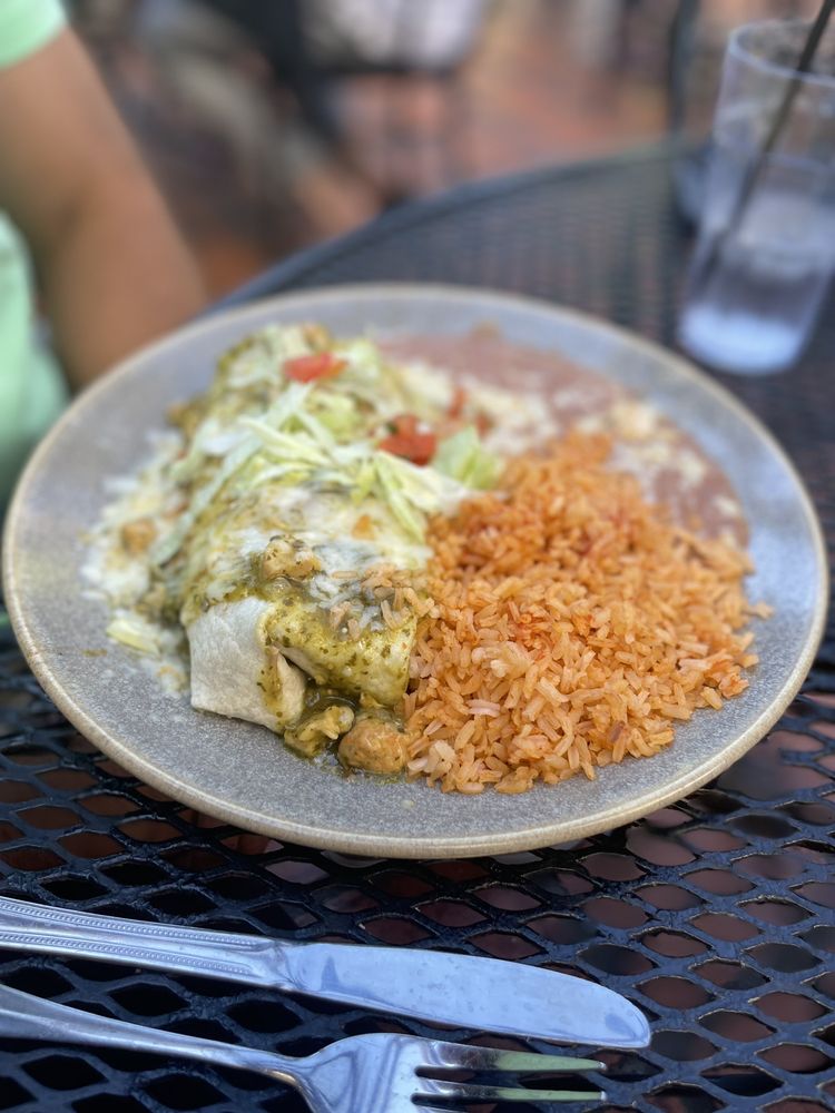 La Rosa Tequileria & Grille