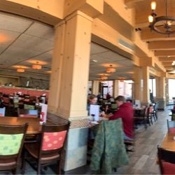 Slopeside Pub & Grill - At the upper lodge of Blue Mountain