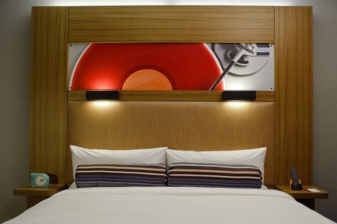 Aloft Harlem by null