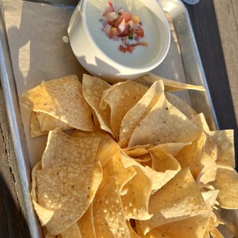 Piggy's Kitchen & Bar - Chips & white queso - Breakfast & Brunch Near Me - Houston, Texas Piggy's Kitchen & Bar - Chips & white queso - Breakfast & Brunch Near Me - Houston, Texas