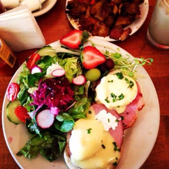 M henry - Dijon eggs Benedict - Breakfast & Brunch Near Me - Chicago, Illinois M henry - Dijon eggs Benedict - Breakfast & Brunch Near Me - Chicago, Illinois