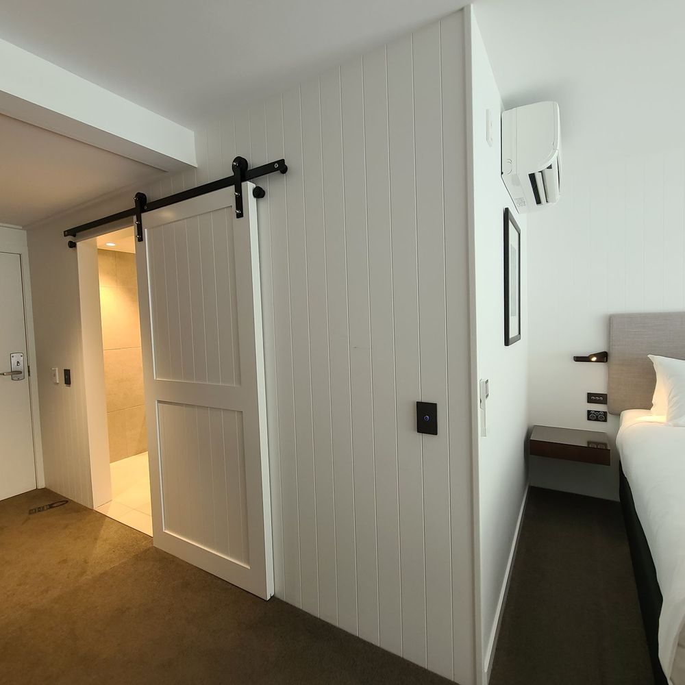 Kāmana Lakehouse - Hotels Near Me - Queenstown, OTA