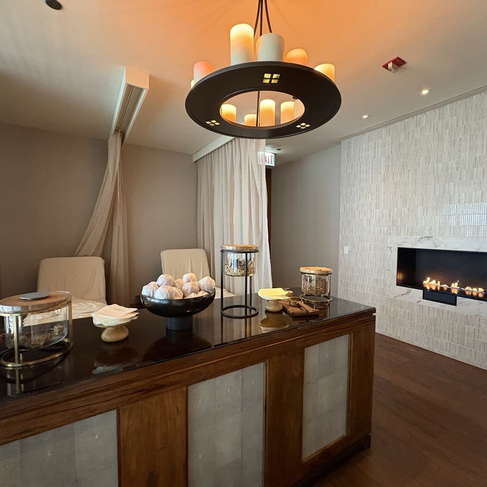 The Peninsula Chicago - Snacks between massage and facial - Hotels Near Me - Chicago, Illinois