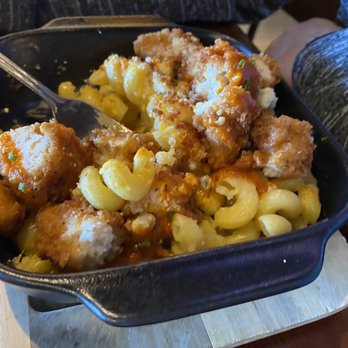Blatt Beer & Table - Extra dry Mac n cheese.  The chicken was good. - Gastropubs Near Me - Omaha, Nebraska