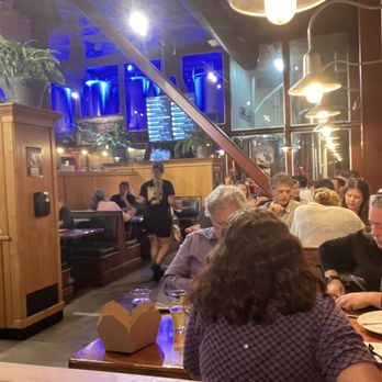 Auburn Alehouse - Atmosphere - American Near Me - Auburn, California Auburn Alehouse - Atmosphere - American Near Me - Auburn, California