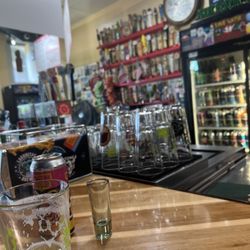 Extreme Pizza - Brentwood - Beer taps and cans!! So much selection.