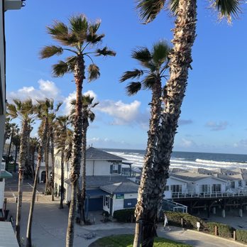Tower 23 - Beach and Crystal Pier - San Diego, CA