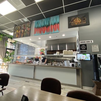 Goi Express Thai - Kitchen and front of the restaurant - Thai Near Me - Murrieta, California