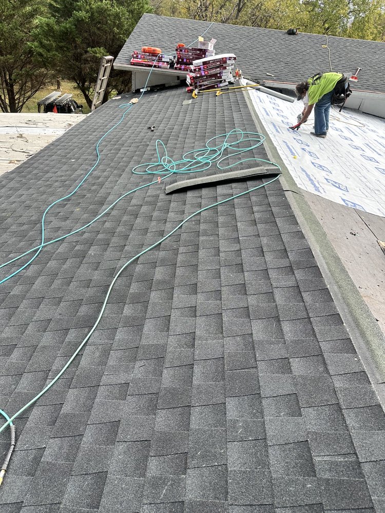 Slide of Aspri Construction