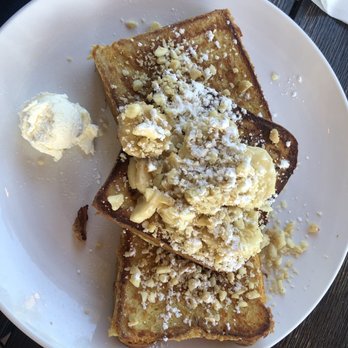 Kihei Caffe Lahaina - Banana & Macadamia Nut French Toast - Breakfast & Brunch Near Me - Lahaina, Hawaii Kihei Caffe Lahaina - Banana & Macadamia Nut French Toast - Breakfast & Brunch Near Me - Lahaina, Hawaii