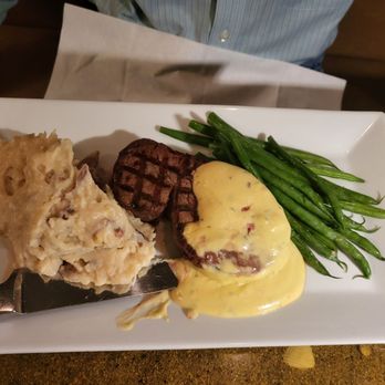 Rudys Hideaway - Filet with béarnaise sauce, mashed potatoes, and green beans. Medium rare of course. - Seafood Near Me - Rancho Cordova, California Rudys Hideaway - Filet with béarnaise sauce, mashed potatoes, and green beans. Medium rare of course. - Seafood Near Me - Rancho Cordova, California