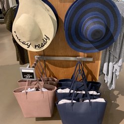 Banana Republic