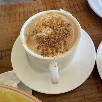 Le Parc Cafe - Cappuccino with cinnamon - Coffee & Tea Near Me - Miami, Florida