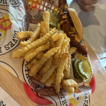 Dave's Hot Chicken - Chicken Dave's #4: 1 Slider with Fries - Chicken Shop Near Me - Tampa, Florida Dave's Hot Chicken - Chicken Dave's #4: 1 Slider with Fries - Chicken Shop Near Me - Tampa, Florida