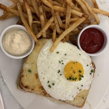 The Cake Bake Shop - Croque-Madame - Breakfast & Brunch Near Me - Bay Lake, Florida