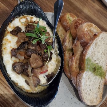 Chop Steakhouse & Bar - Steakhouses Near Me - Edmonton, Alberta