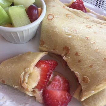 Creative Cakes Bakery - Strawberry Banana & Sweet Cream crepes - Bakeries Near Me - Tinley Park, Illinois