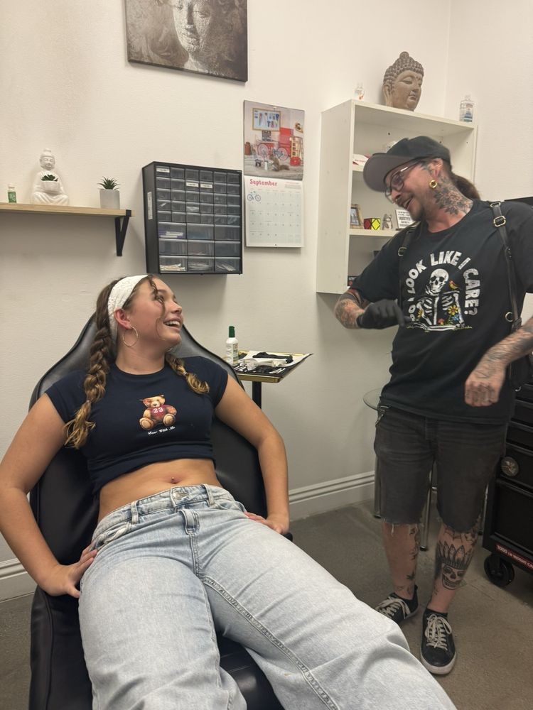 American Ink House Tattoo Logo