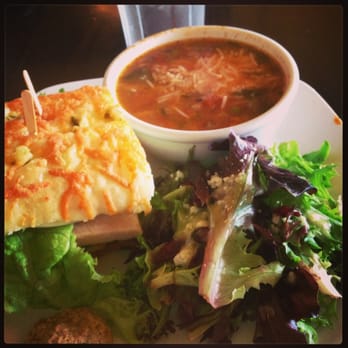 Süp - Turkey pesto and minestrone soup! - Sandwiches Near Me - Reno, Nevada